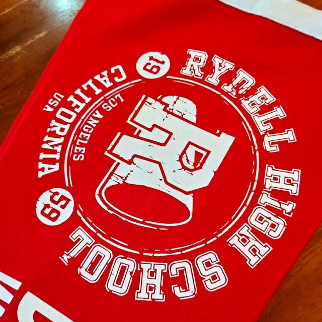 Although we can design and print multi-colour designs here at the shed, there's just something so cool about a vintage style white print on vibrant red felt. We had a lot of fun making these pennants! 
.

#sportsday #qldsports #schoolsupplies #sportteacher
#sportsawards #smallbusiness
#feltpennants #screenprinting #loganbusiness #brisbanesportsawards